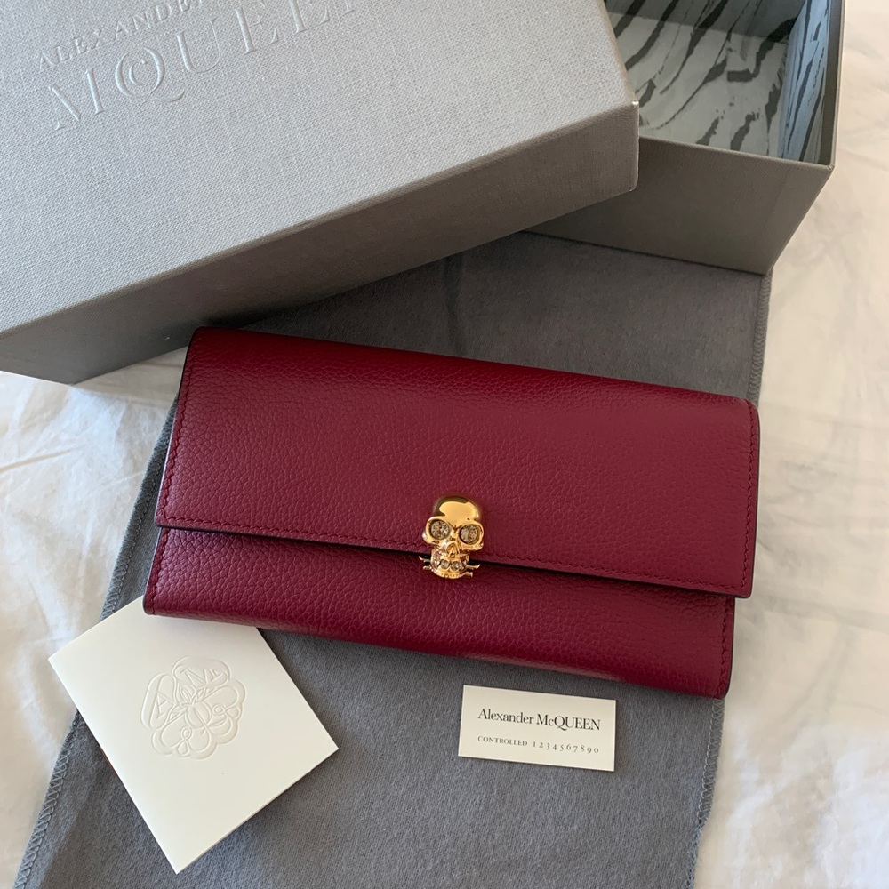 Authentic NIB OxRed/fuchsia Alexander McQueen long wallet with gold tone skull
